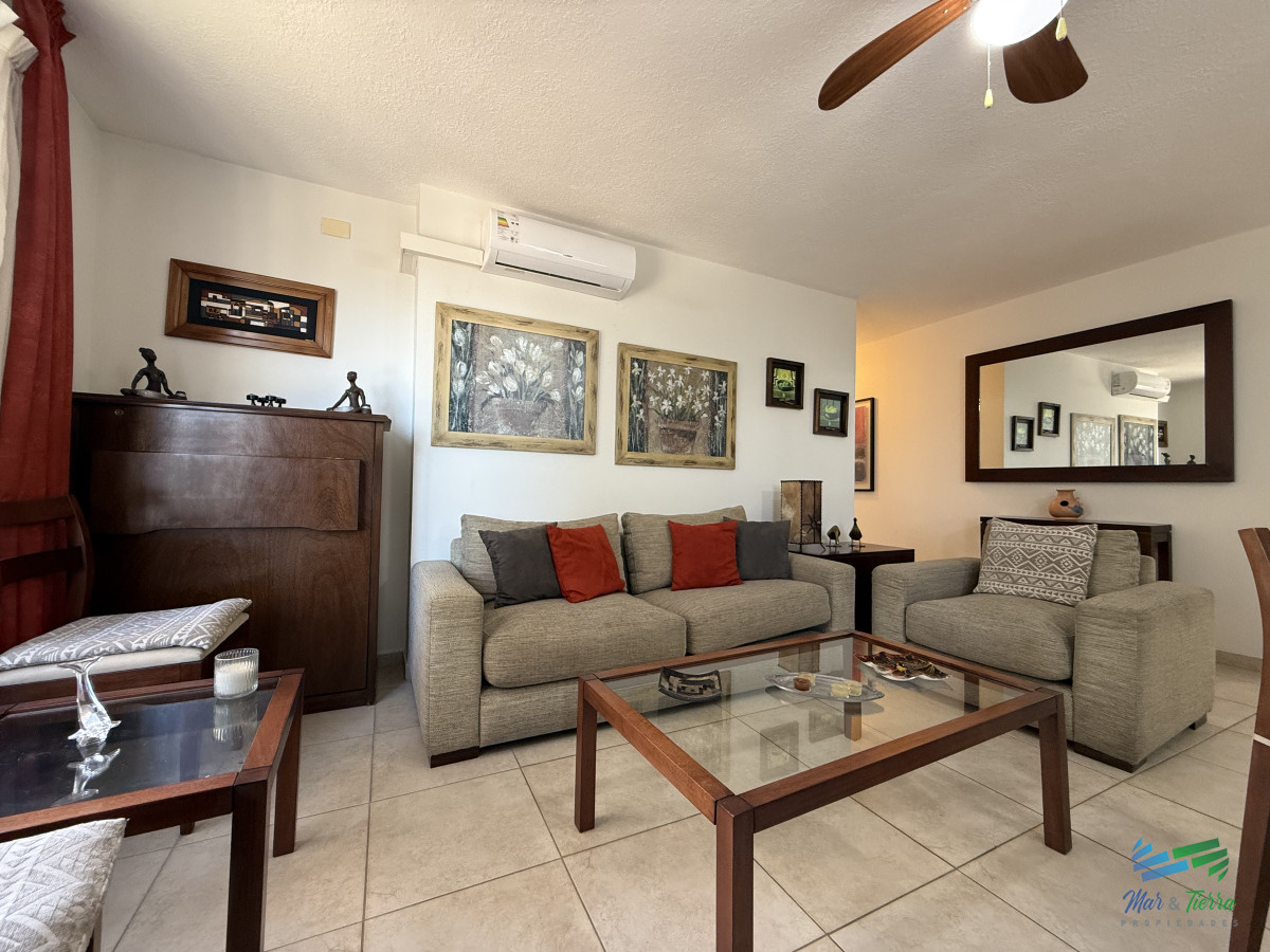 Apartamento ID.5048 - En venta apartamento 2 dormitorios con servicios en Torre O, brava, Punta del Este.