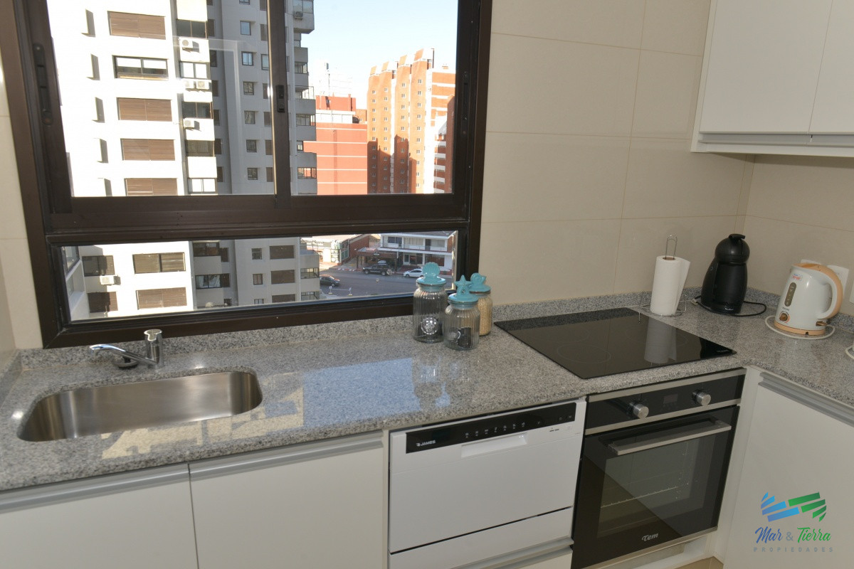 Apartamento ID.3187 -   Departamento en Punta del Este, Torre con servicios