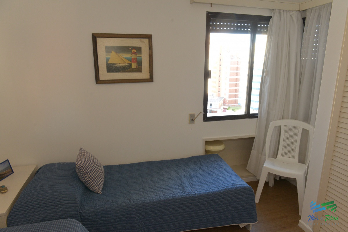Apartamento ID.3187 -   Departamento en Punta del Este, Torre con servicios