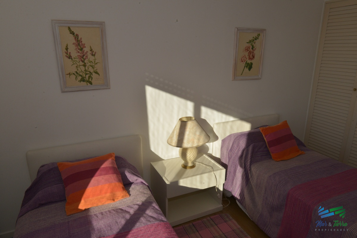Apartamento ID.3187 -   Departamento en Punta del Este, Torre con servicios