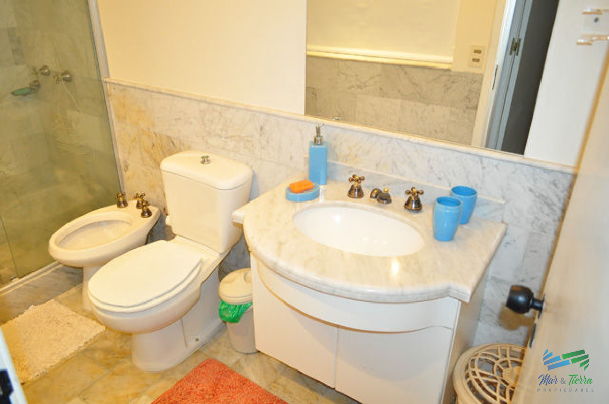 Apartamento ID.5142 - En venta apartamento 3 dormitorios y 3 baños en brava 