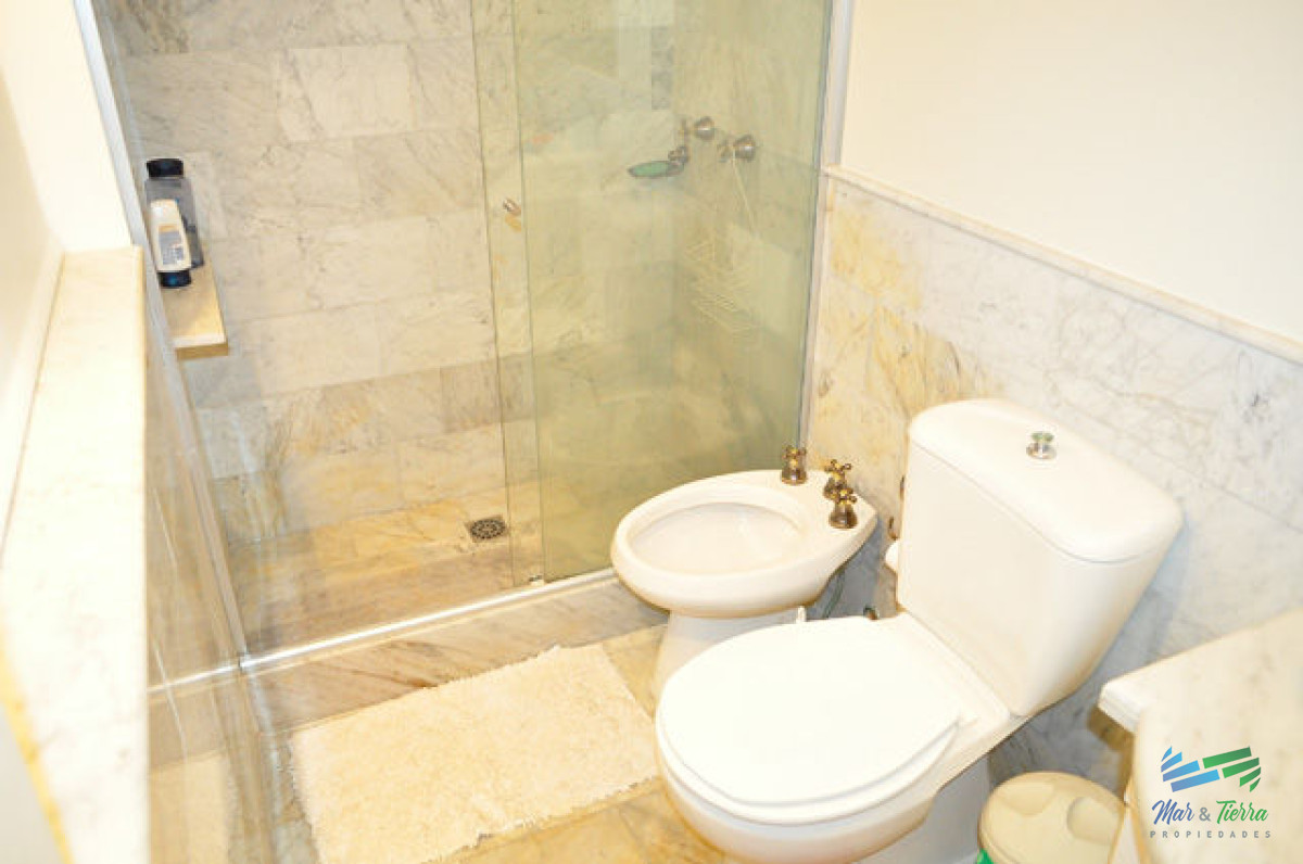 Apartamento ID.5142 - En venta apartamento 3 dormitorios y 3 baños en brava 