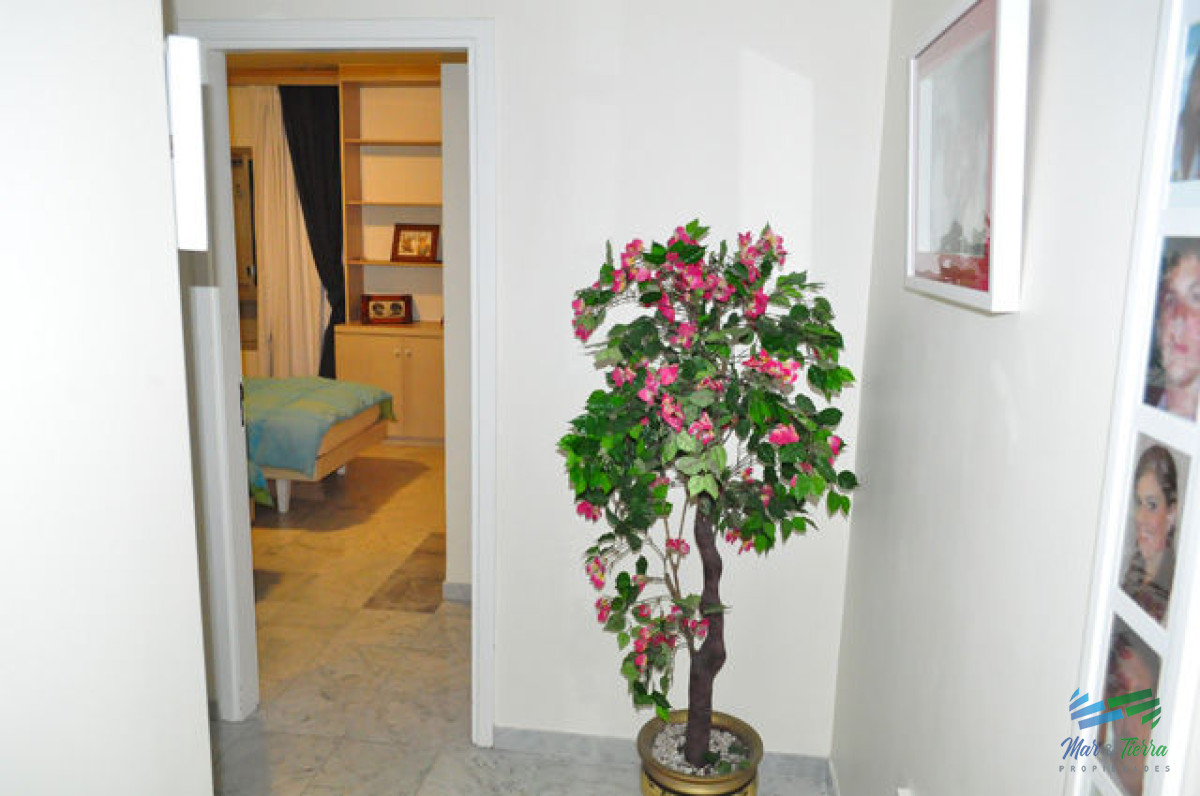 Apartamento ID.5142 - En venta apartamento 3 dormitorios y 3 baños en brava 