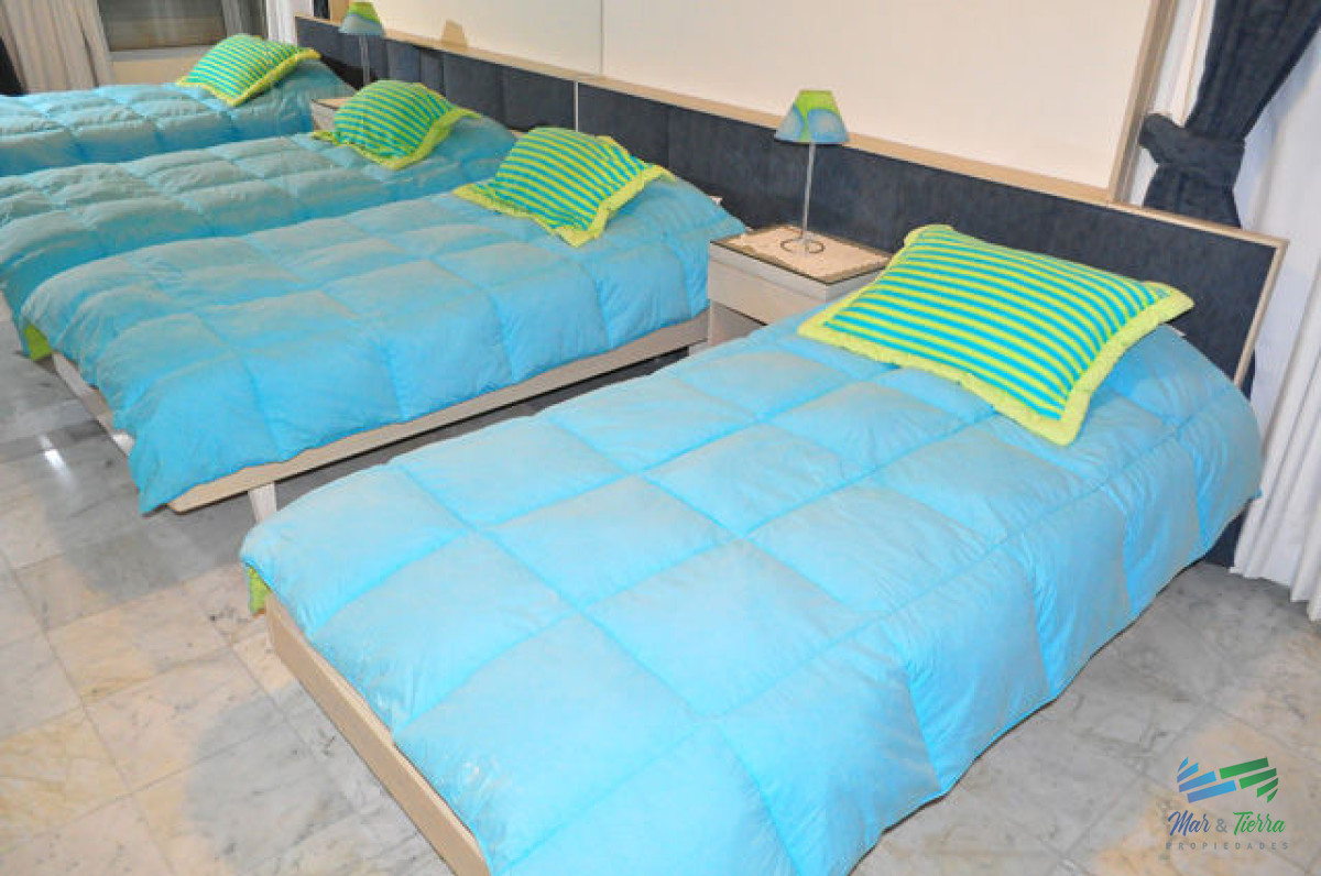 Apartamento ID.5142 - En venta apartamento 3 dormitorios y 3 baños en brava 