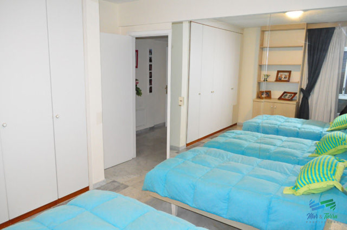 Apartamento ID.5142 - En venta apartamento 3 dormitorios y 3 baños en brava 