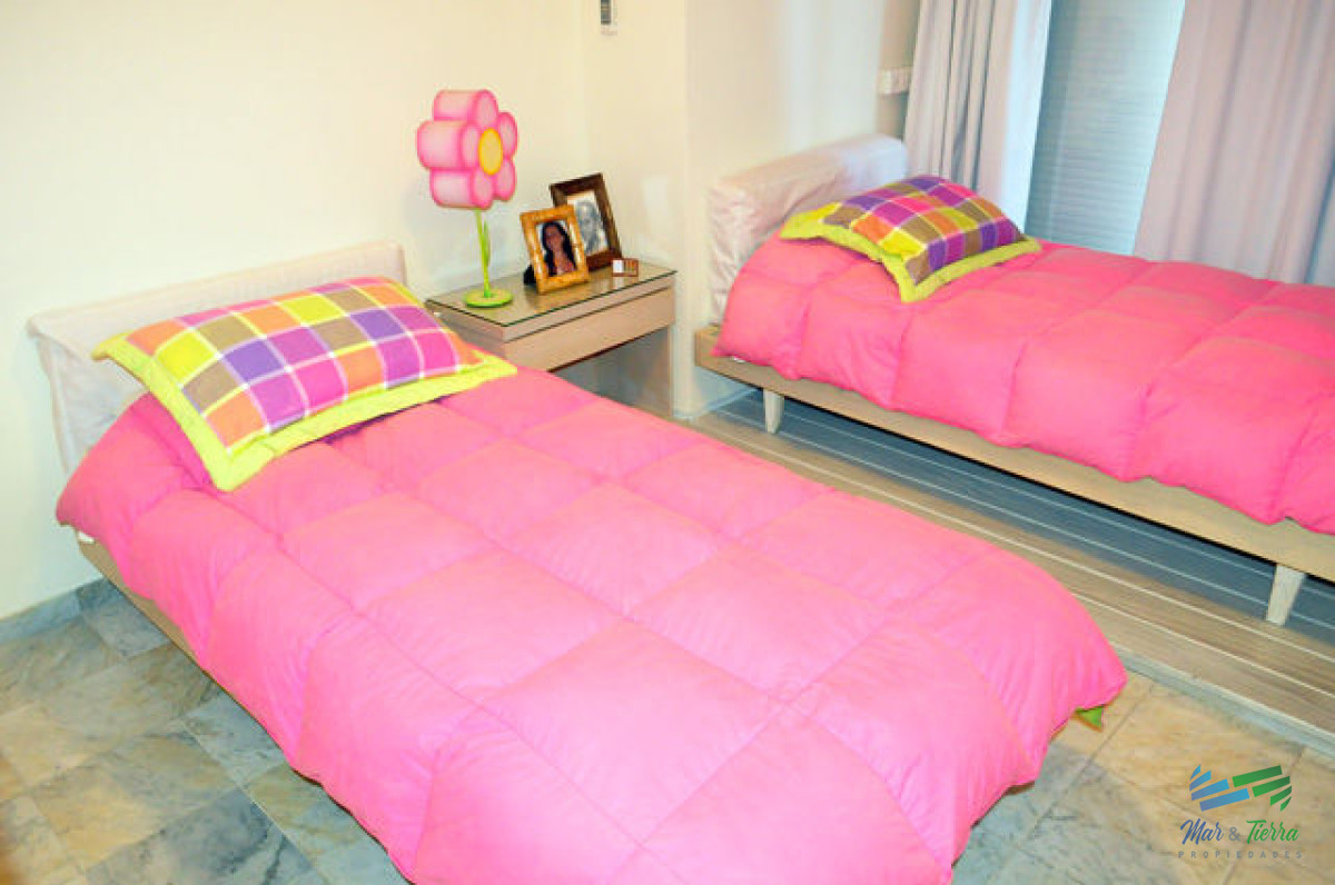 Apartamento ID.5142 - En venta apartamento 3 dormitorios y 3 baños en brava 