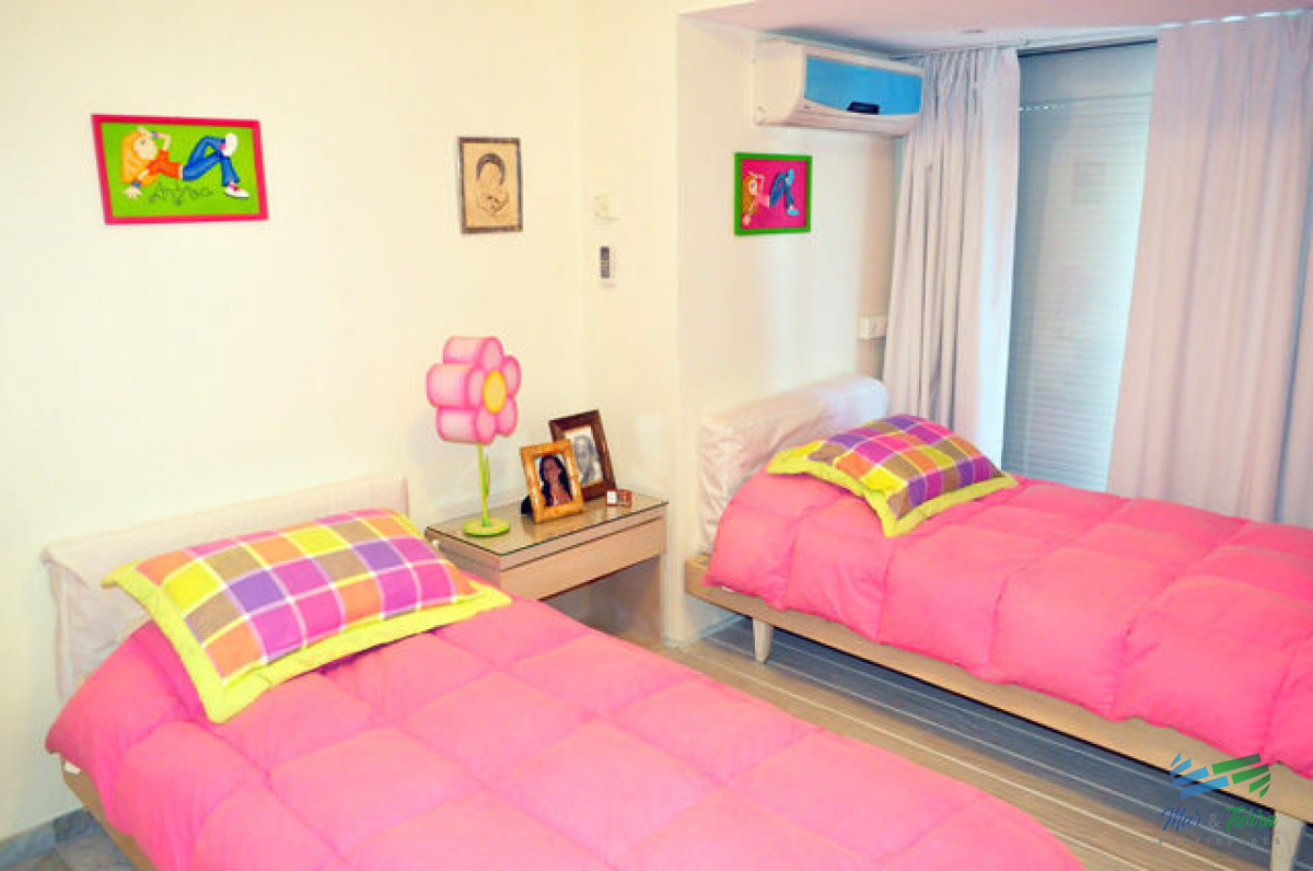 Apartamento ID.5142 - En venta apartamento 3 dormitorios y 3 baños en brava 