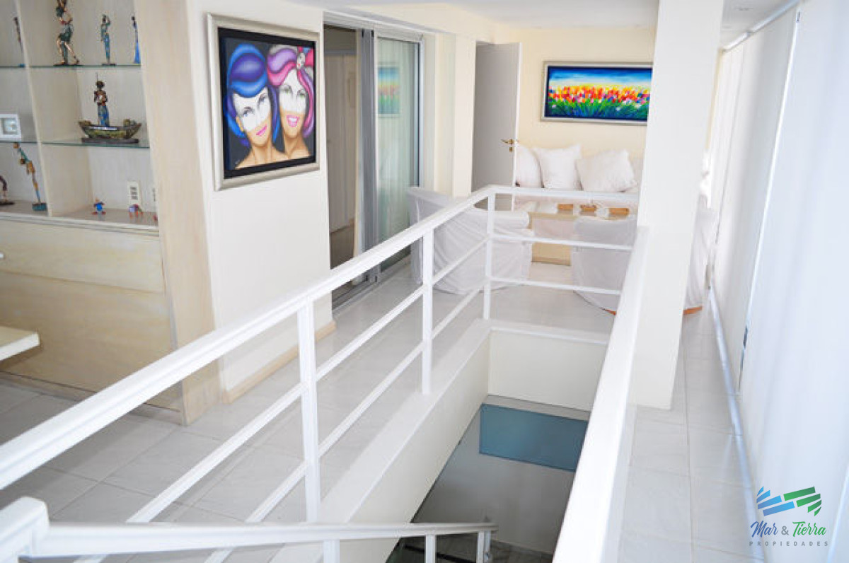 Apartamento ID.5142 - En venta apartamento 3 dormitorios y 3 baños en brava 