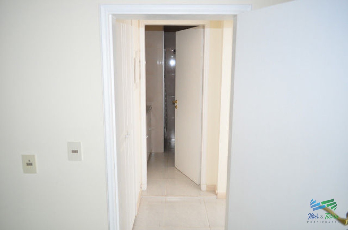 Apartamento ID.5142 - En venta apartamento 3 dormitorios y 3 baños en brava 