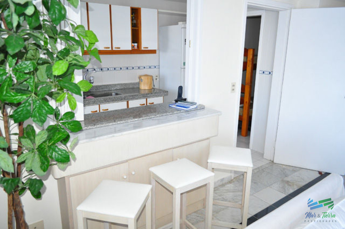 Apartamento ID.5142 - En venta apartamento 3 dormitorios y 3 baños en brava 