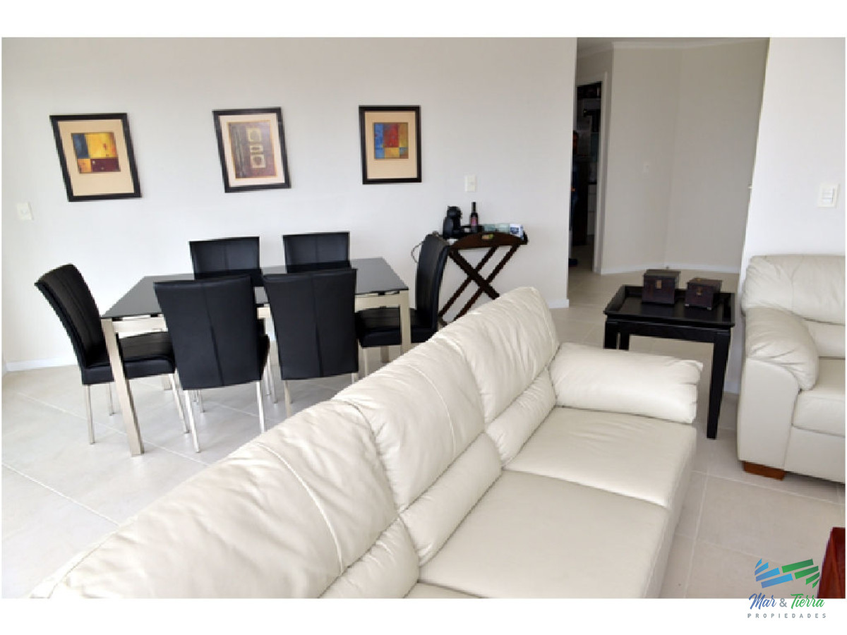 Apartamento ID.5129 - En venta apartamento de 3 dormitorios en Ocean Drive, piso alto con vista al mar, Roosevelt, Punta del Este.