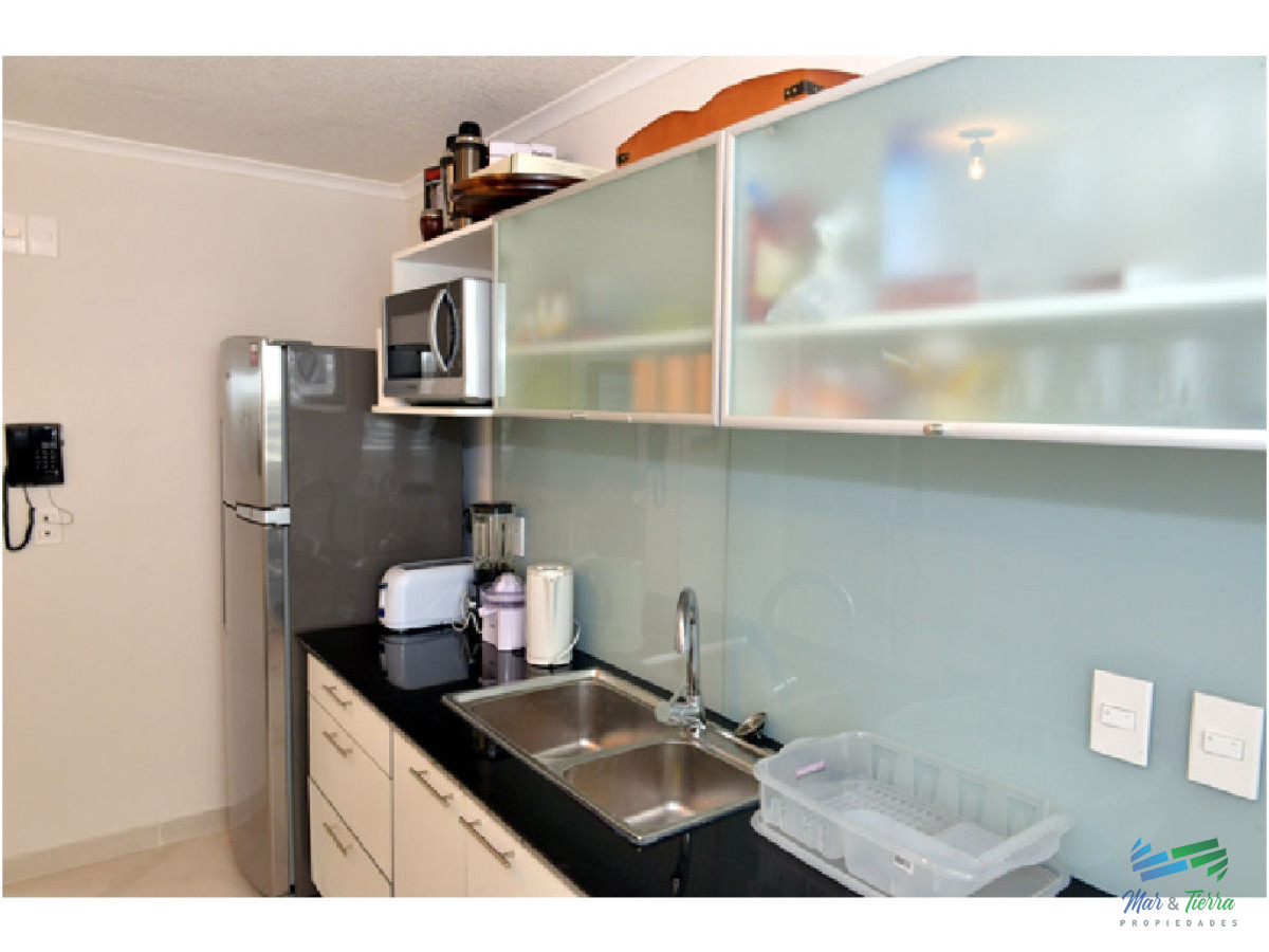 Apartamento ID.5129 - En venta apartamento de 3 dormitorios en Ocean Drive, piso alto con vista al mar, Roosevelt, Punta del Este.