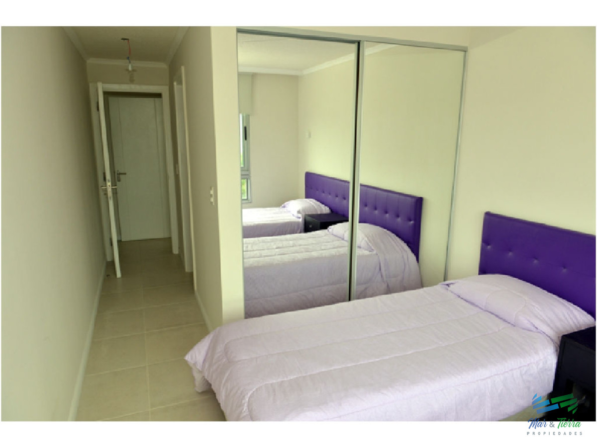 Apartamento ID.5129 - En venta apartamento de 3 dormitorios en Ocean Drive, piso alto con vista al mar, Roosevelt, Punta del Este.