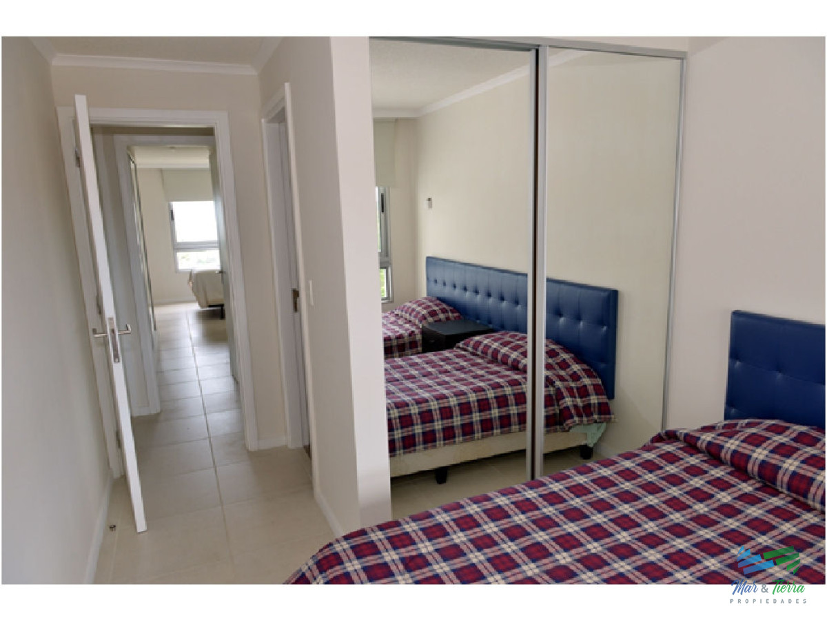 Apartamento ID.5129 - En venta apartamento de 3 dormitorios en Ocean Drive, piso alto con vista al mar, Roosevelt, Punta del Este.