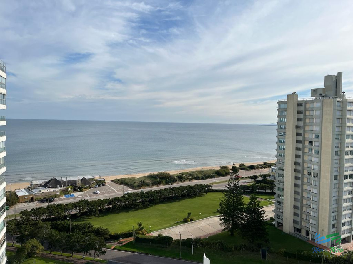 Apartamento ID.5055 - En Venta apartamento 1 dormitorio en COMPLEJO LINCOLN CENTER, Punta del Este