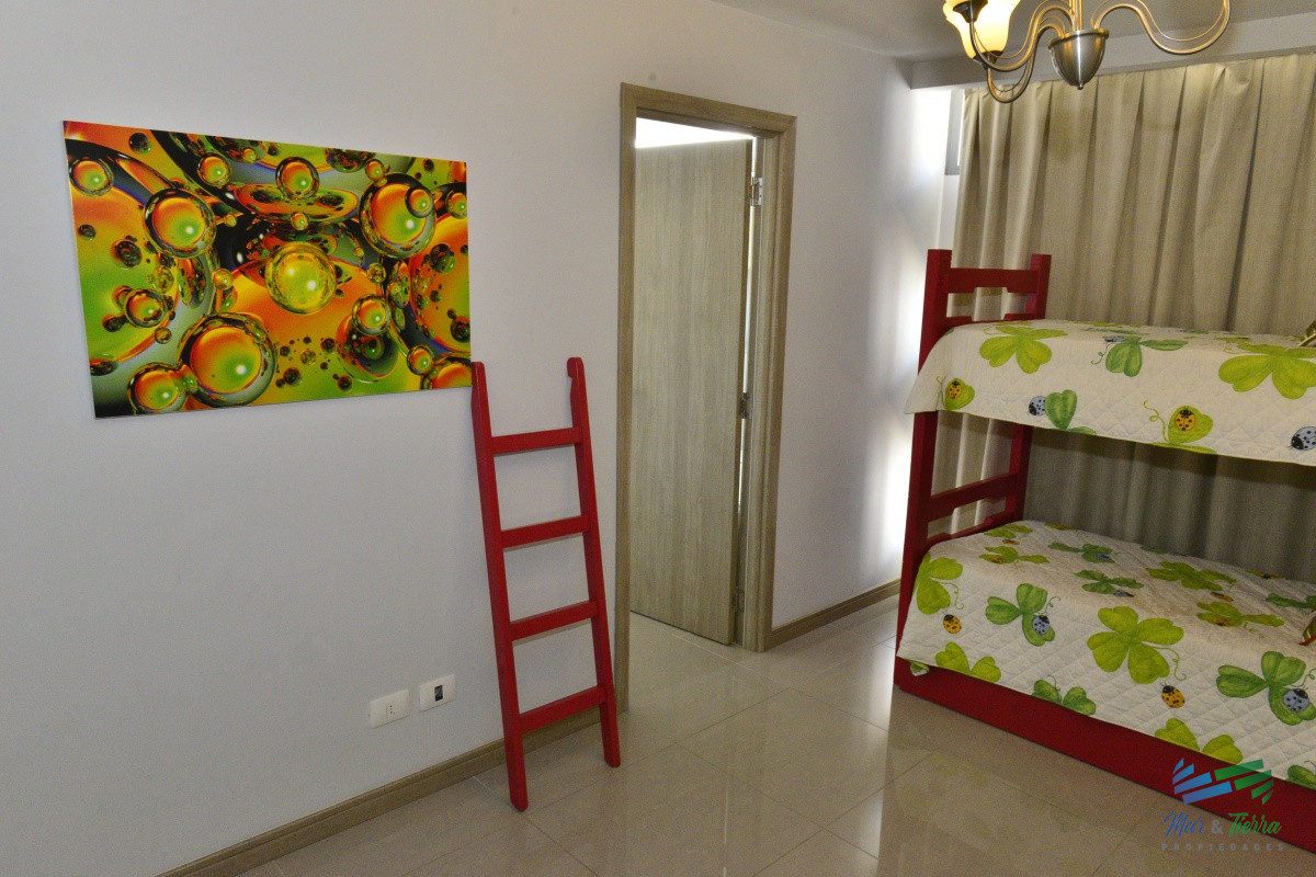 Apartamento ID.5748 - EN VENTA APARTAMENTO 2 DORMITORIOS CON EXCELENTES SERVICIOS Y VISTA AL MAR, PLAYA BRAVA, PUNTA DEL ESTE