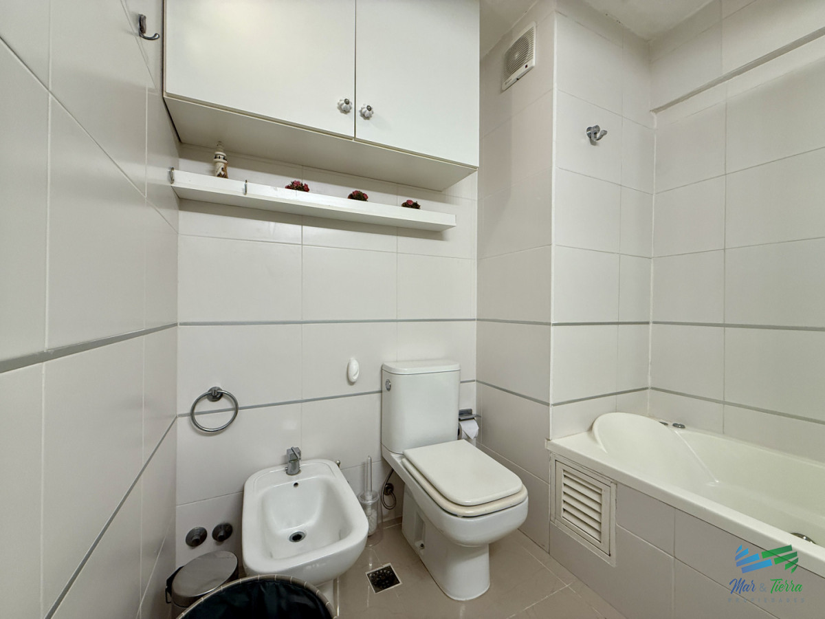 Apartamento ID.5785 - En venta apartamento 3 dormitorios en Manantiales, frente al Mar, Punta del Este.