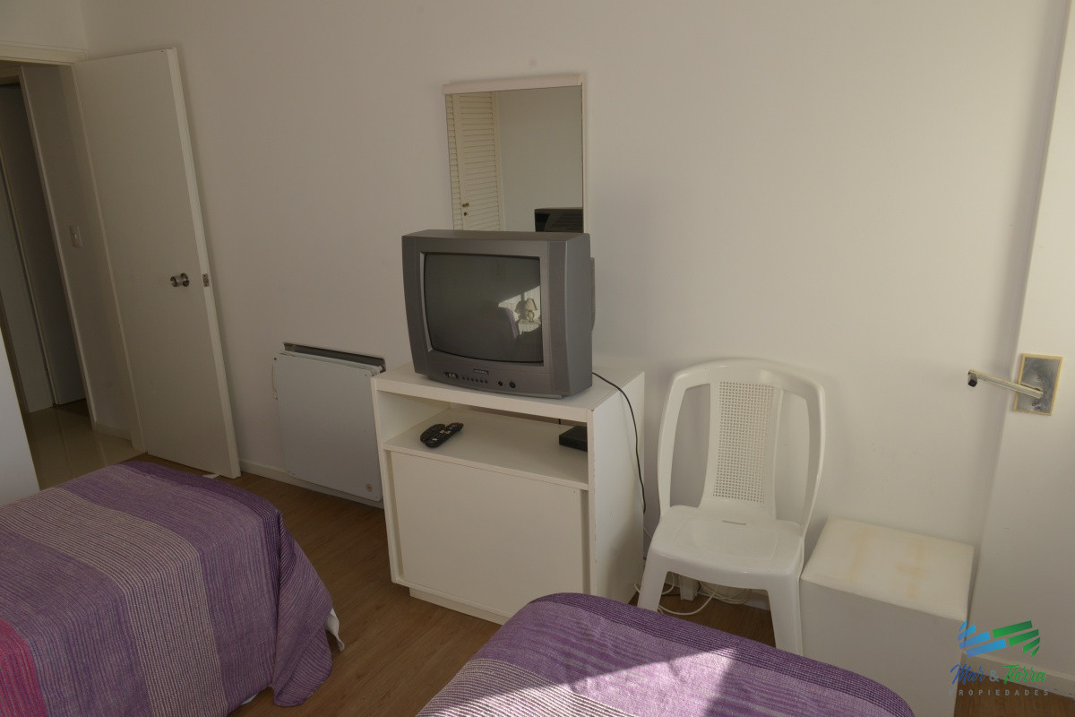 Apartamento ID.3187 -   Departamento en Punta del Este, Torre con servicios
