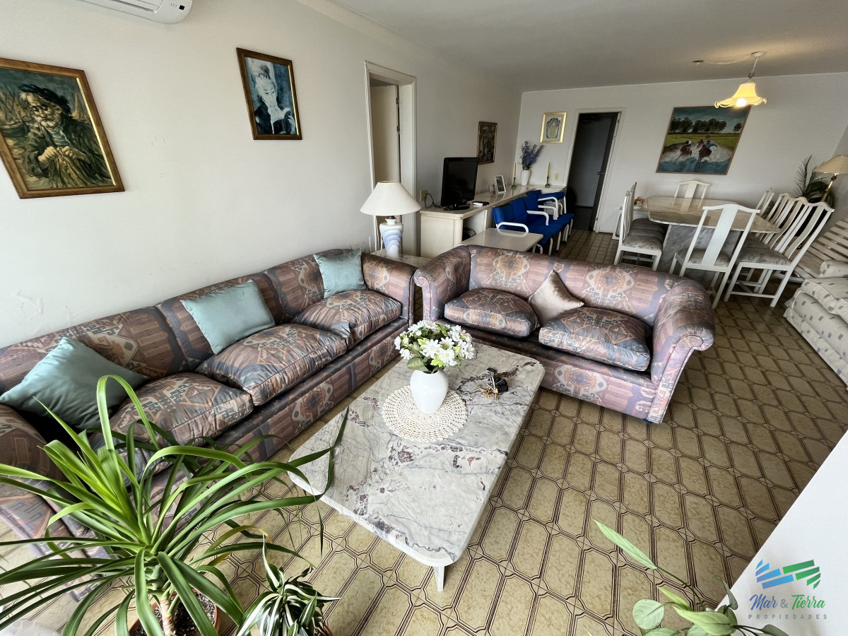 Apartamento ID.4880 - En venta apartamento 3 dormitorios  en Peninsula, Punta del Este