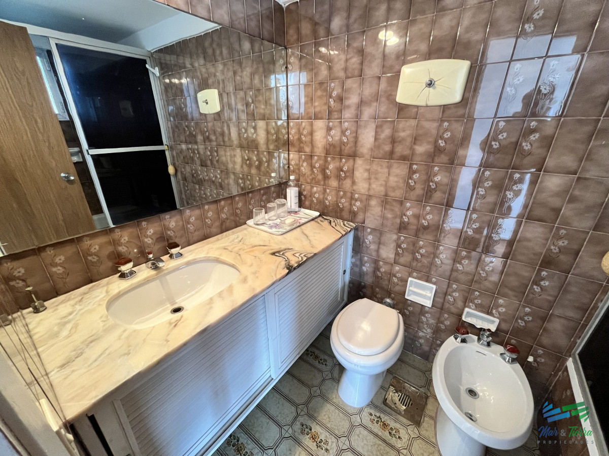 Apartamento ID.4880 - En venta apartamento 3 dormitorios  en Peninsula, Punta del Este