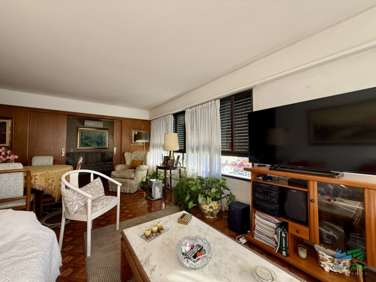 Apartamento ID.5717 - En Venta Amplio Apartamento en Torre Amalfi  Playa Mansa