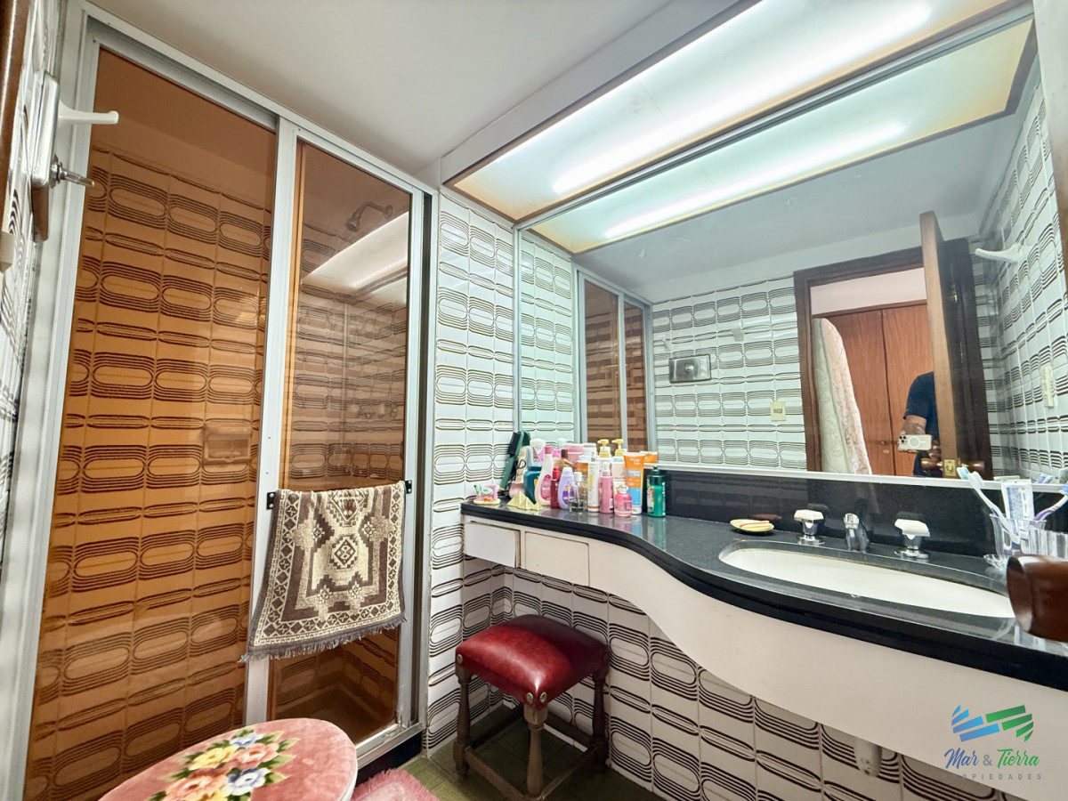 Apartamento ID.5717 - En Venta Amplio Apartamento en Torre Amalfi  Playa Mansa