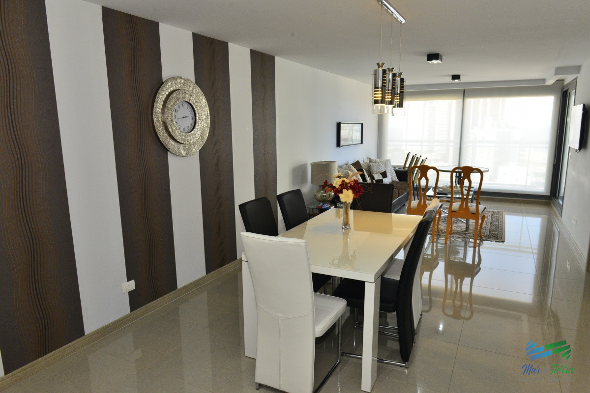 Apartamento ID.5748 - EN VENTA APARTAMENTO 2 DORMITORIOS CON EXCELENTES SERVICIOS Y VISTA AL MAR, PLAYA BRAVA, PUNTA DEL ESTE