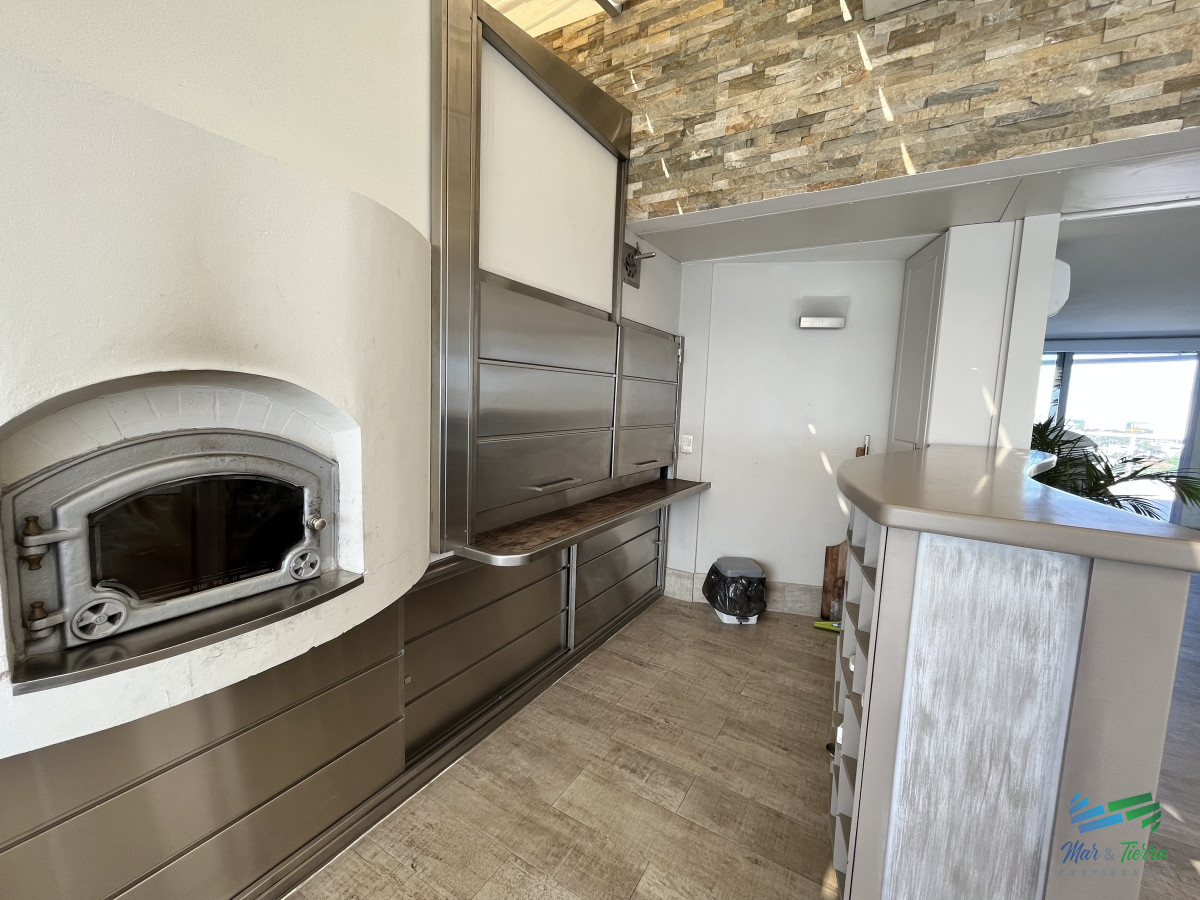 Apartamento ID.4521 - DIVINO IMPECABLE CON SERVICIOS