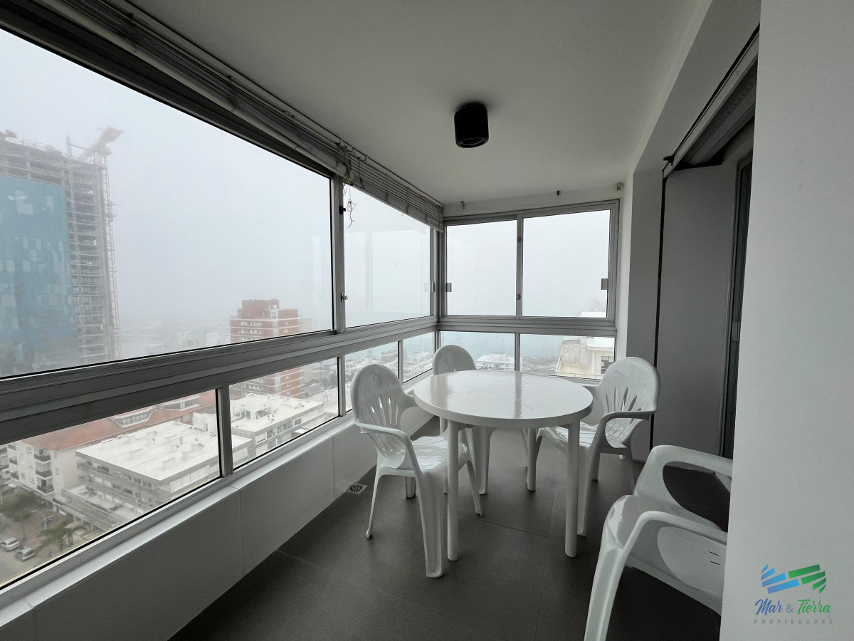Apartamento ID.4900 - En venta apartamento 3 dormitorios en Peninsula, Punta del Este