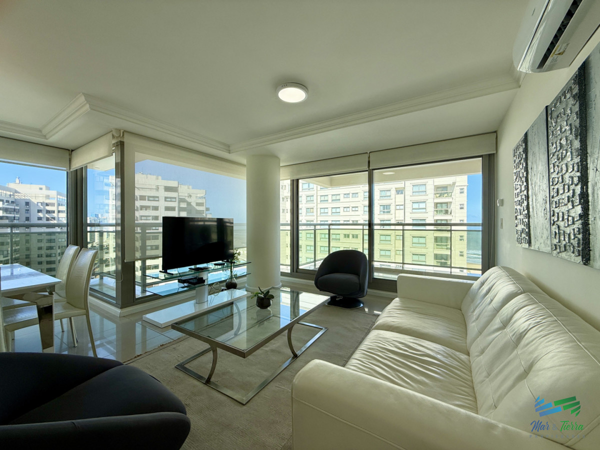 Apartamento ID.5716 - En venta apartamento 2 dormitorios en Imperiale, Playa Brava, Punta del Este