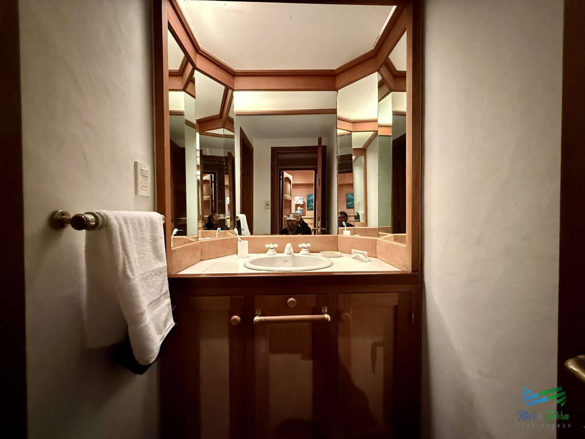 Apartamento ID.5527 - venta apartamento 4 dormitorios en Marina del Este, Punta Ballena, Punta del Este