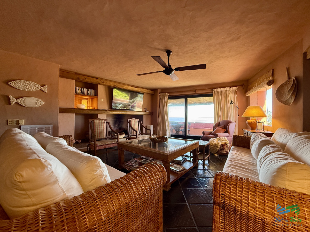 Apartamento ID.5527 - venta apartamento 4 dormitorios en Marina del Este, Punta Ballena, Punta del Este