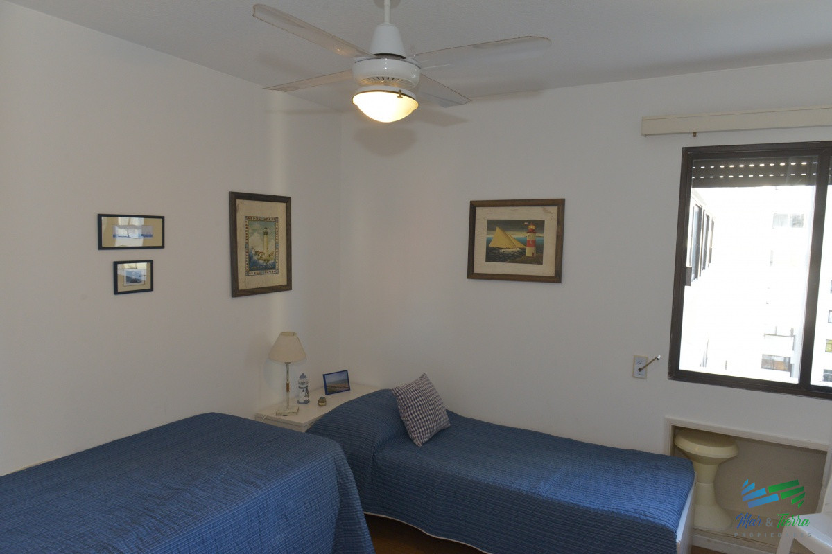 Apartamento ID.3187 -   Departamento en Punta del Este, Torre con servicios