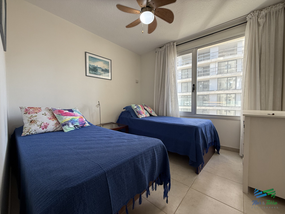 Apartamento ID.5048 - En venta apartamento 2 dormitorios con servicios en Torre O, brava, Punta del Este.