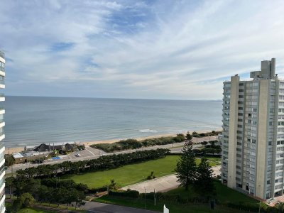 En Venta apartamento 1 dormitorio en COMPLEJO LINCOLN CENTER, Punta del Este