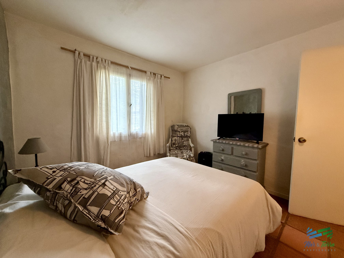 Casa ID.5141 - En venta casa 4 dormitorios con piscina en Pinares, Punta del Este