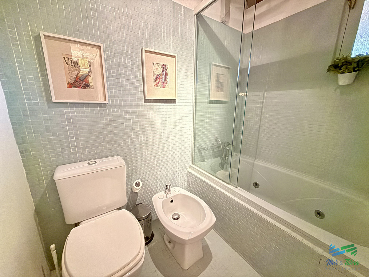 Casa ID.5141 - En venta casa 4 dormitorios con piscina en Pinares, Punta del Este