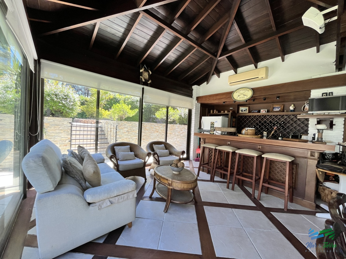 Casa ID.5306 - Excelente Residencia en venta, Lugano - Punta del este 