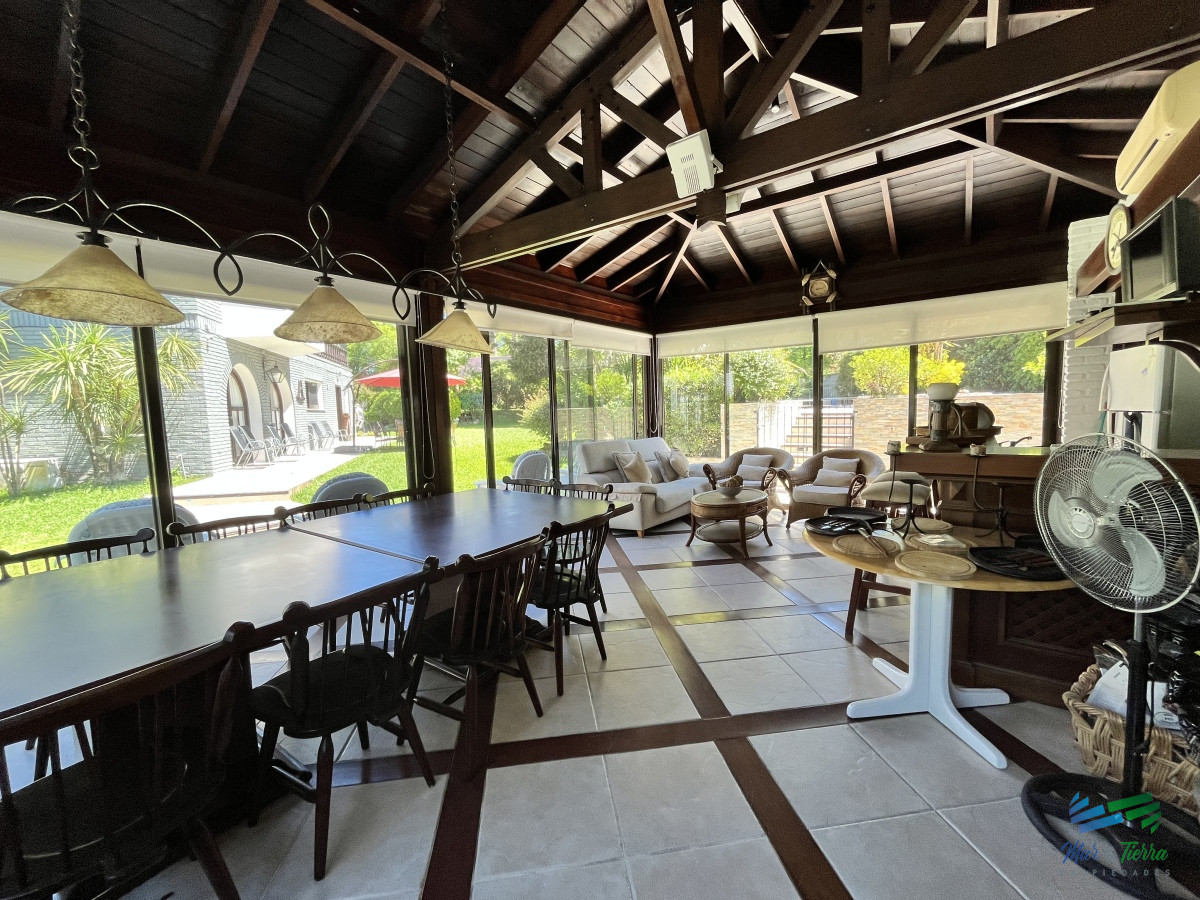 Casa ID.5306 - Excelente Residencia en venta, Lugano - Punta del este 