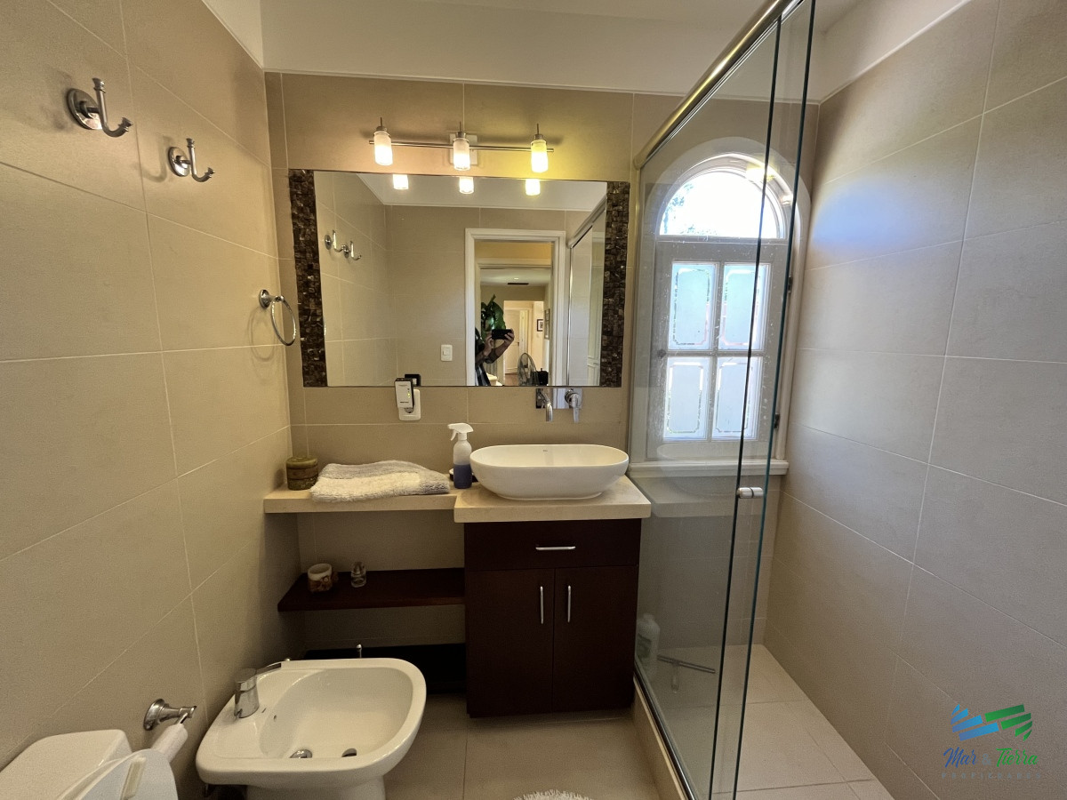 Casa ID.5306 - Excelente Residencia en venta, Lugano - Punta del este 