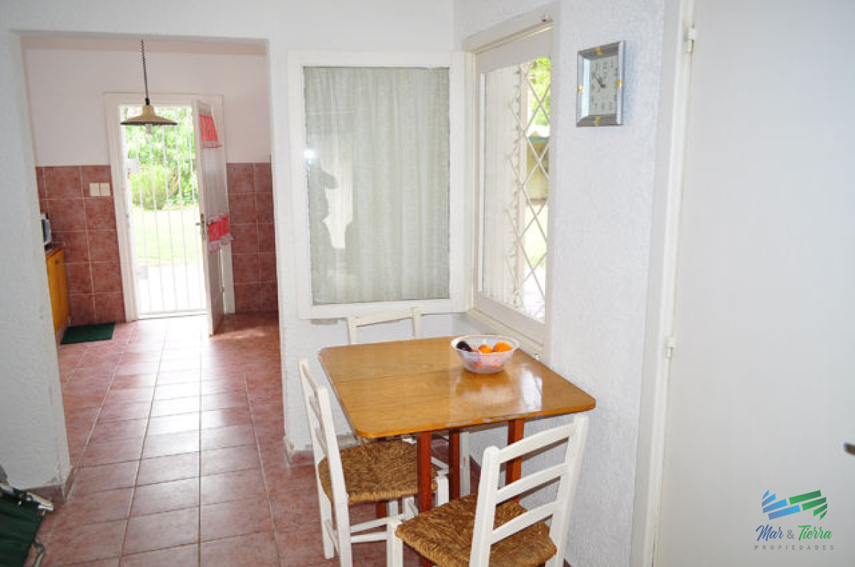 Casa ID.5708 - En venta Casa 3 dormitorios con buen terreno en Cantegril, Punta del Este