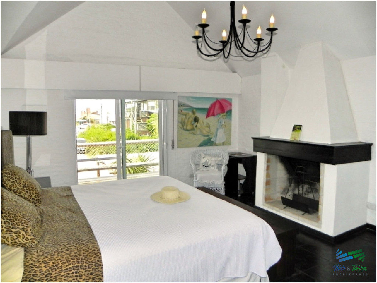 Casa ID.5236 - En venta casa 4 dormitorios con piscina, la Barra, Punta del Este