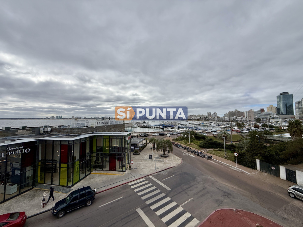 Apartamento en venta en Edificio Dársena frente al puerto de Punta del este - SPT14531A