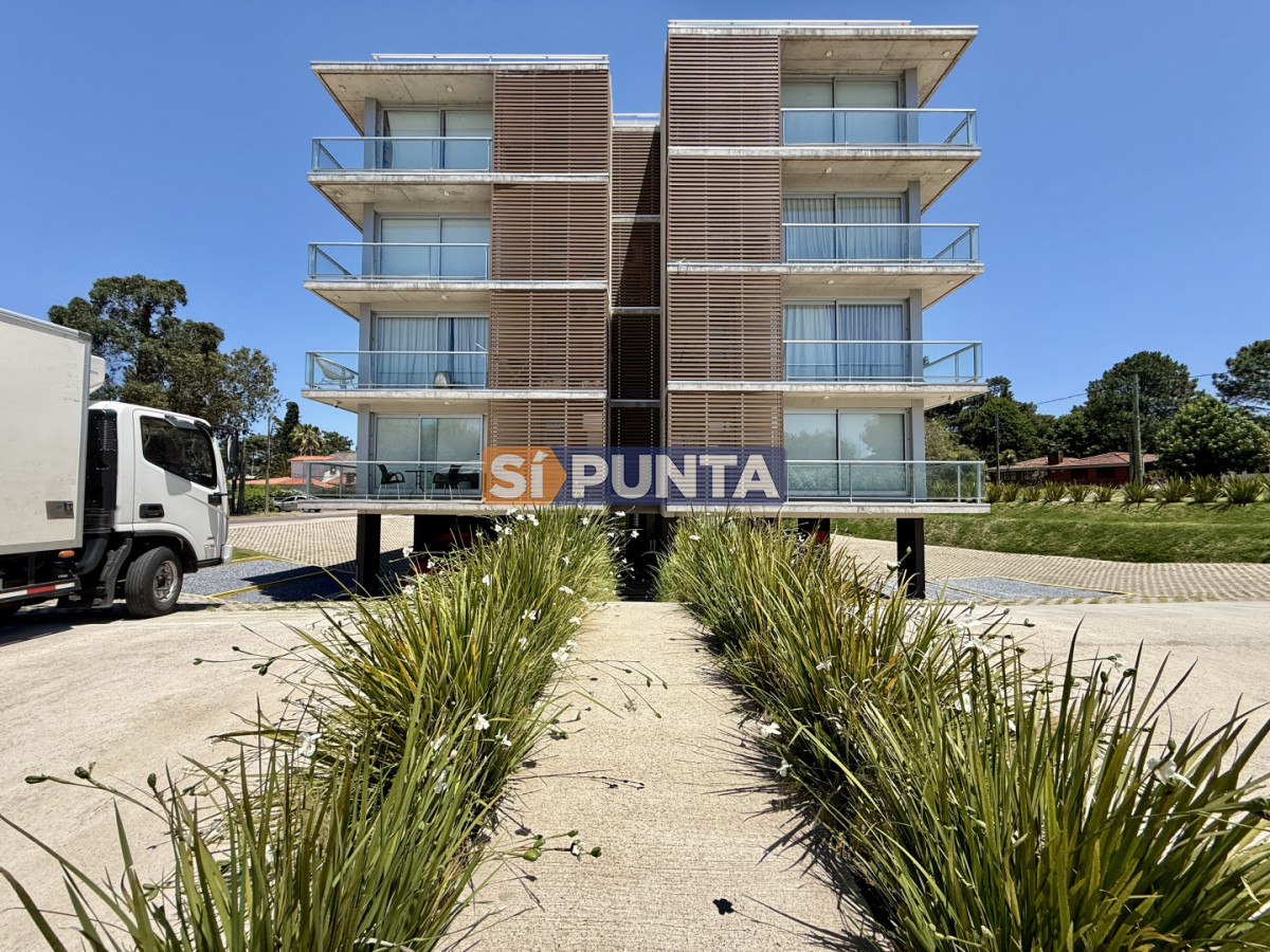 Apartamento en venta  Edificio Pinheiros  Pinares, Parada 25 - SPT14456A
