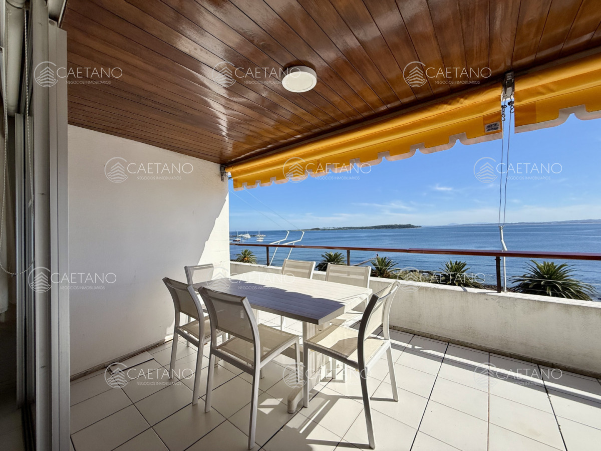 Penthouse de categoría en Espigón  Rambla General Artigas - DMC16994A