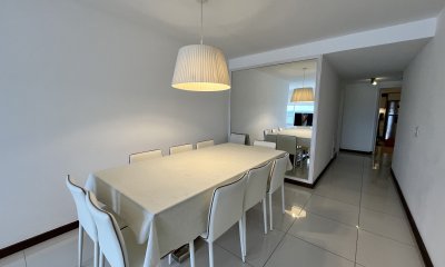 venta apartamento 3 dormitorios. Playa mansa, Punta del Este