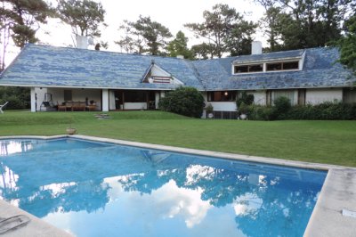 HERMOSA RESIDENCIA