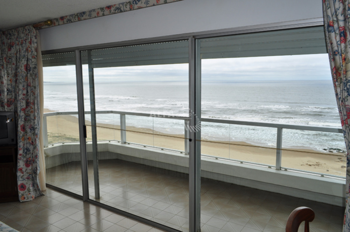 Apartamento ID.6028 - Apartamento en venta en playa brava, Punta del Este