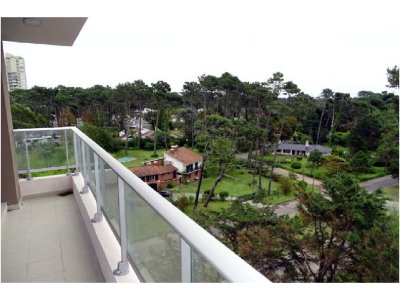Encantador departamento sobre roosevelt ideal para vivir todo el año