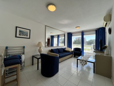  Apartamento en venta – Playa Mansa, Punta del Este | Complejo Lilcon Center